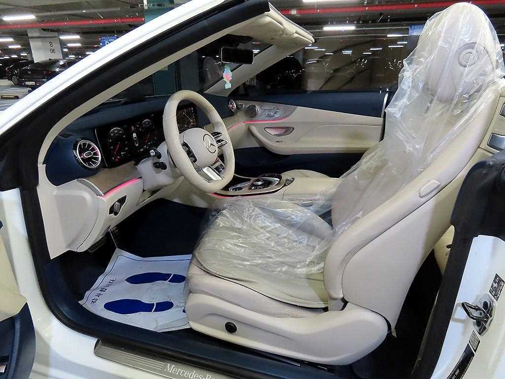 Mercedes Benz E class - Vista 9