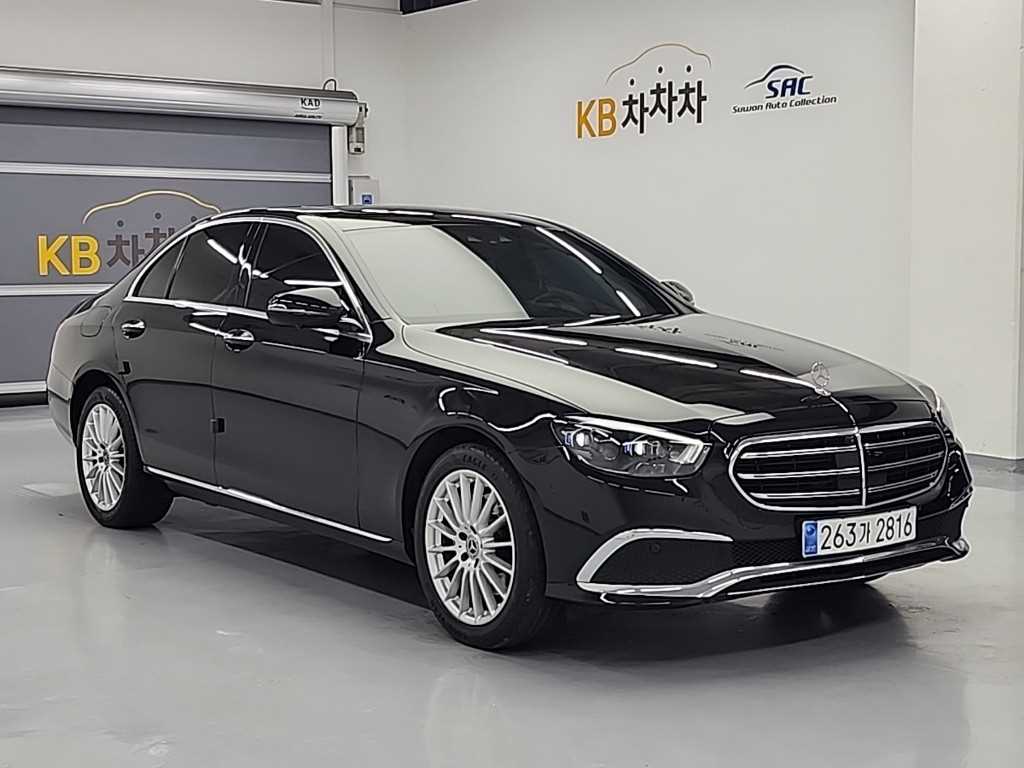 Mercedes Benz E class - Vista 4