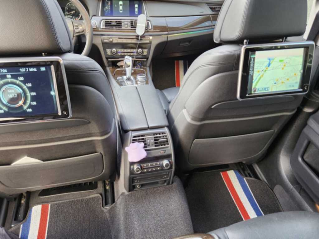 BMW 7 Series - Vista 4