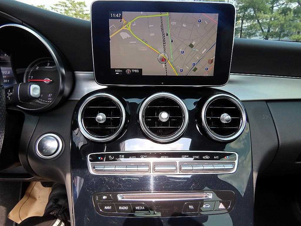 Mercedes Benz C Class 2016 Gris - Importación desde Corea - HF Imports Iquique - Foto 14