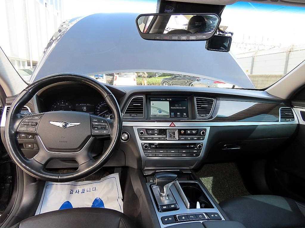 Genesis G80 - Vista 7
