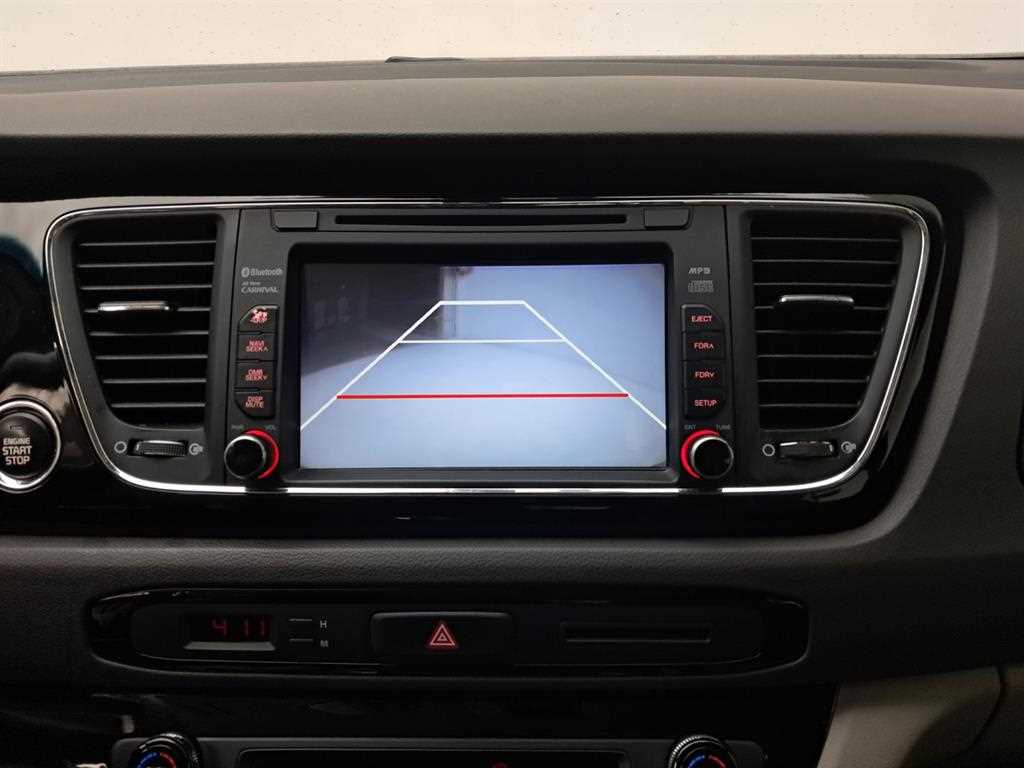 KIA Carnival - Vista 10