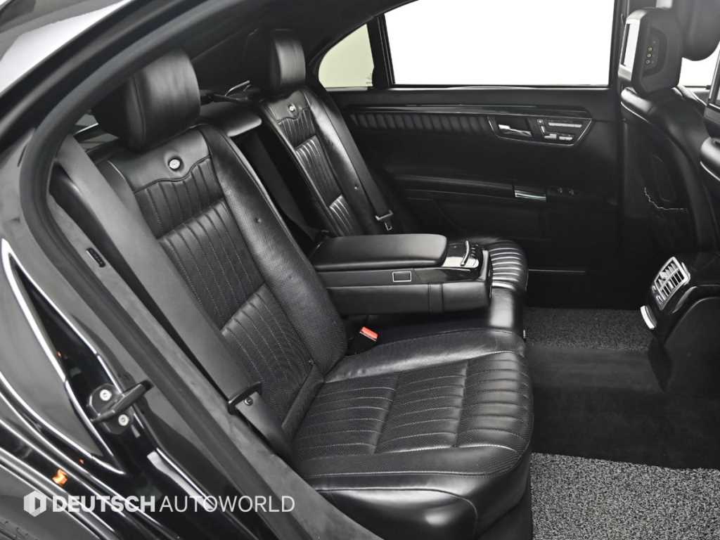 Mercedes Benz S Class - Vista 12