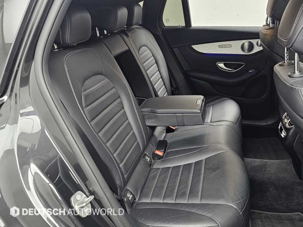 Mercedes Benz EQC - Vista 12