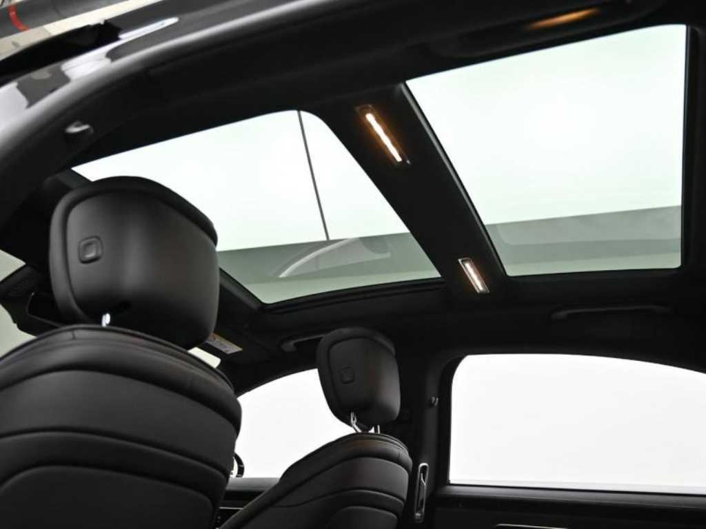 Mercedes Benz S Class - Vista 12