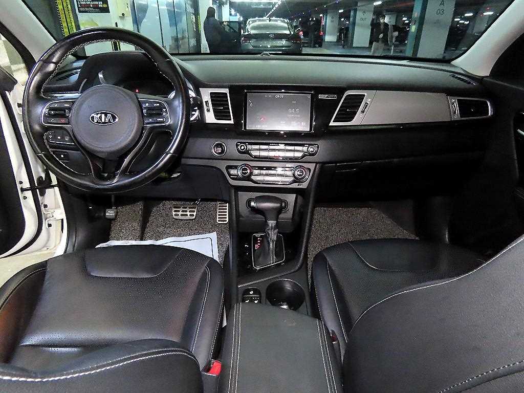 KIA Niro - Vista 10