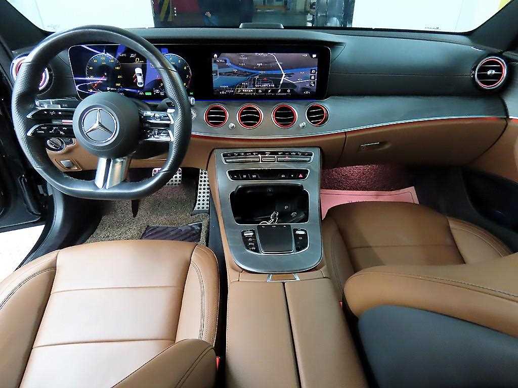 Mercedes Benz E class - Vista 7
