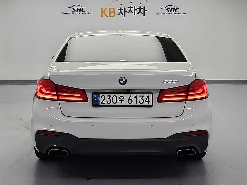 BMW 5 Series - Vista 3