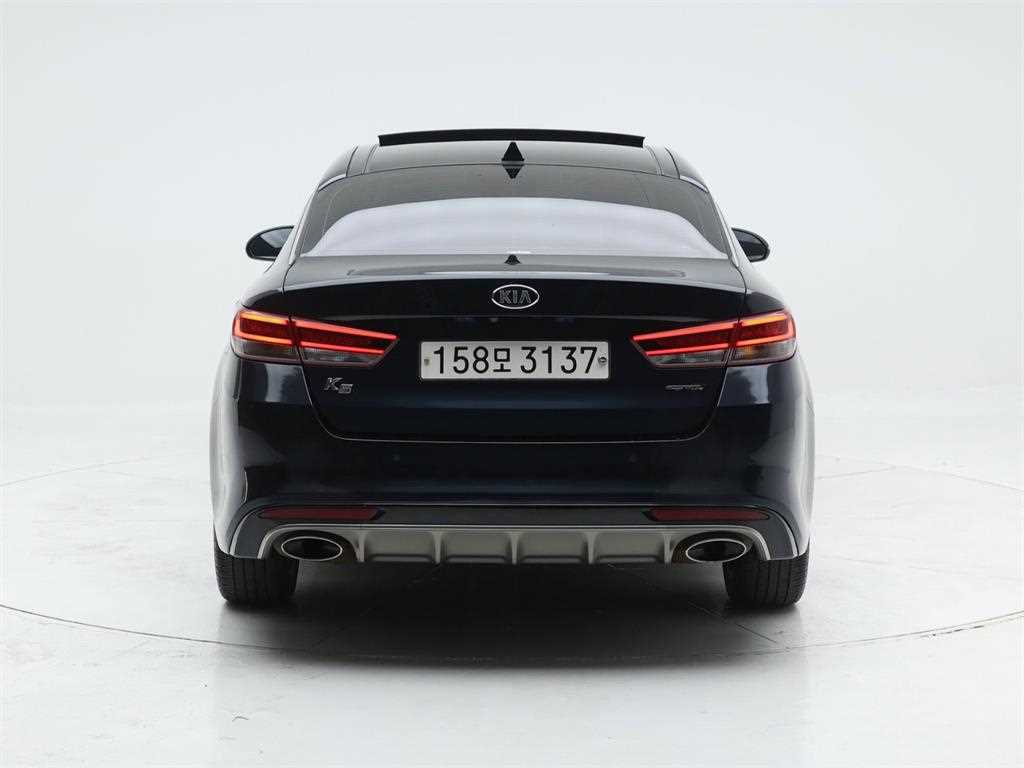 KIA K5 - Vista 5