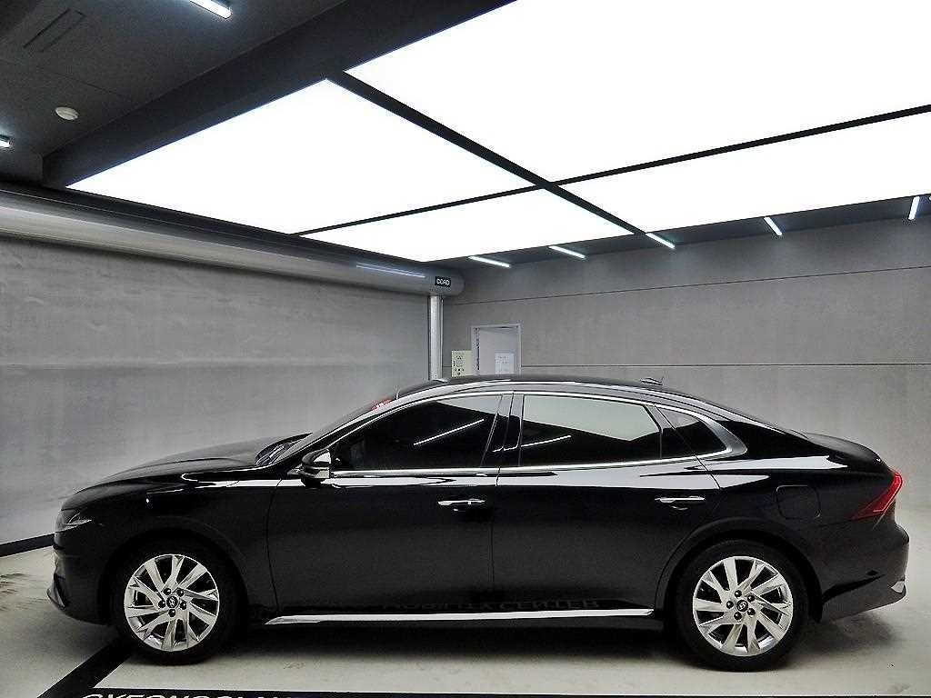 HYUNDAI Grandeur - Vista 4