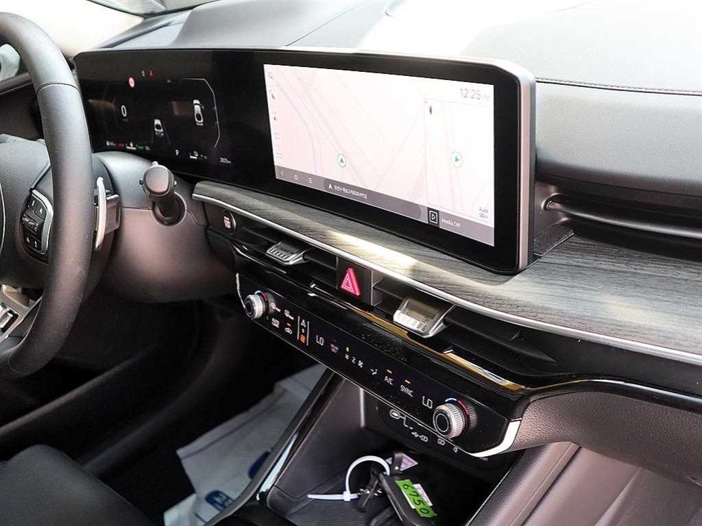 KIA K5 2025 Blanco - Importación desde Corea - HF Imports Iquique - Foto 20