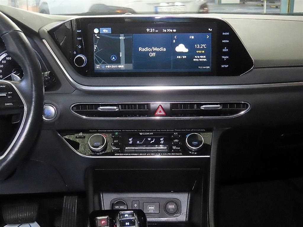 HYUNDAI Sonata - Vista 11