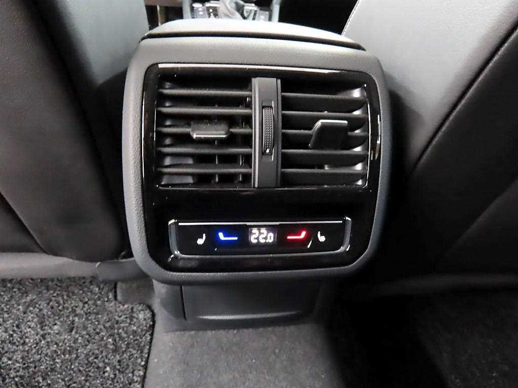 Volkswagen Arteon - Vista 12