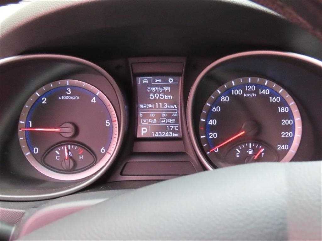 HYUNDAI Santa Fe - Vista 5