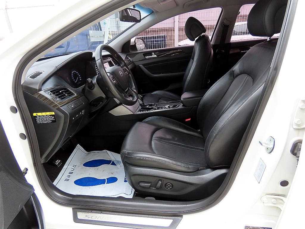 HYUNDAI Sonata - Vista 5