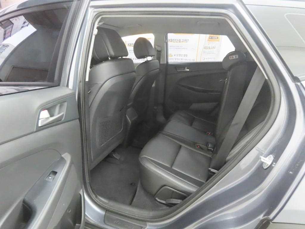 HYUNDAI Tucson - Vista 6