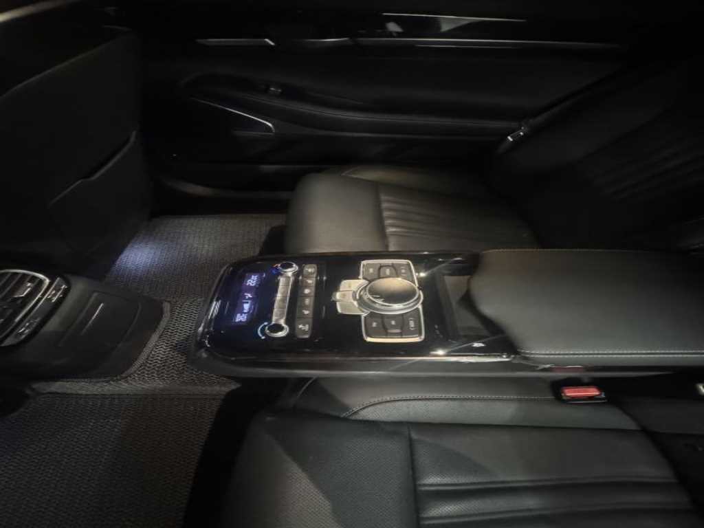 Genesis G90 2019 Negro - Importación desde Corea - HF Imports Iquique - Foto 13