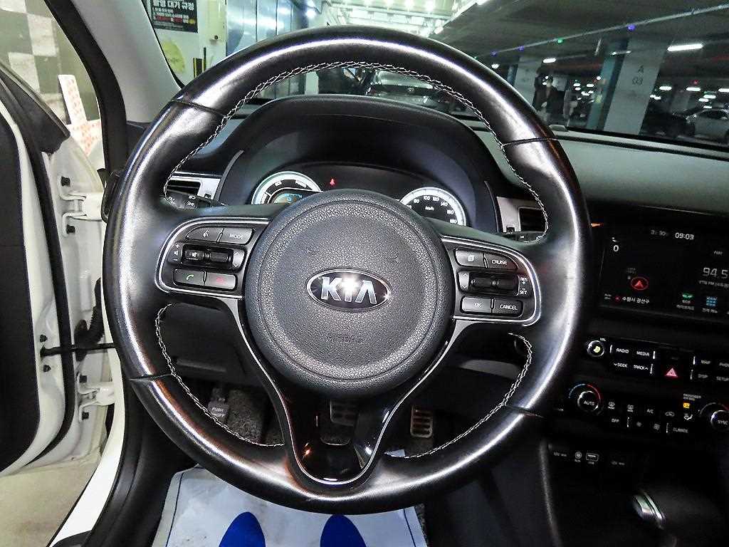 KIA Niro - Vista 8