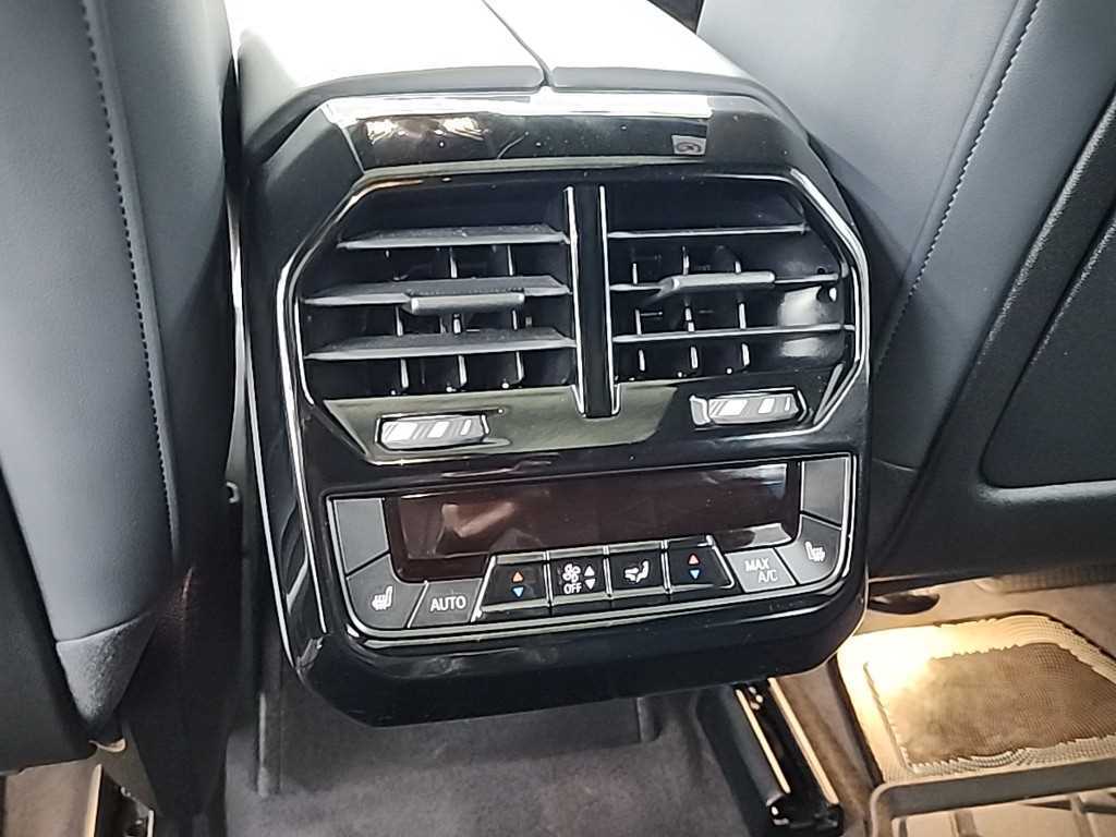 BMW iX 2023 Blanco - Importación desde Corea - HF Imports Iquique - Foto 13