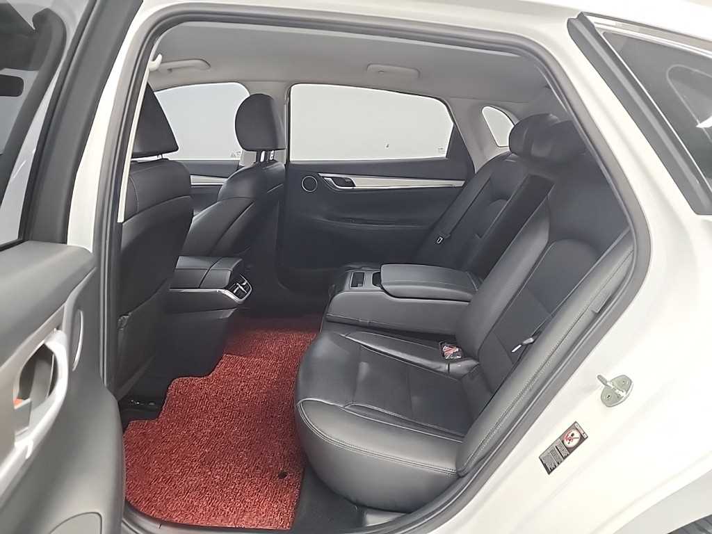 HYUNDAI Grandeur - Vista 12