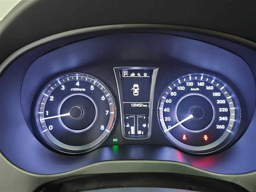 HYUNDAI Aslan - Vista 5