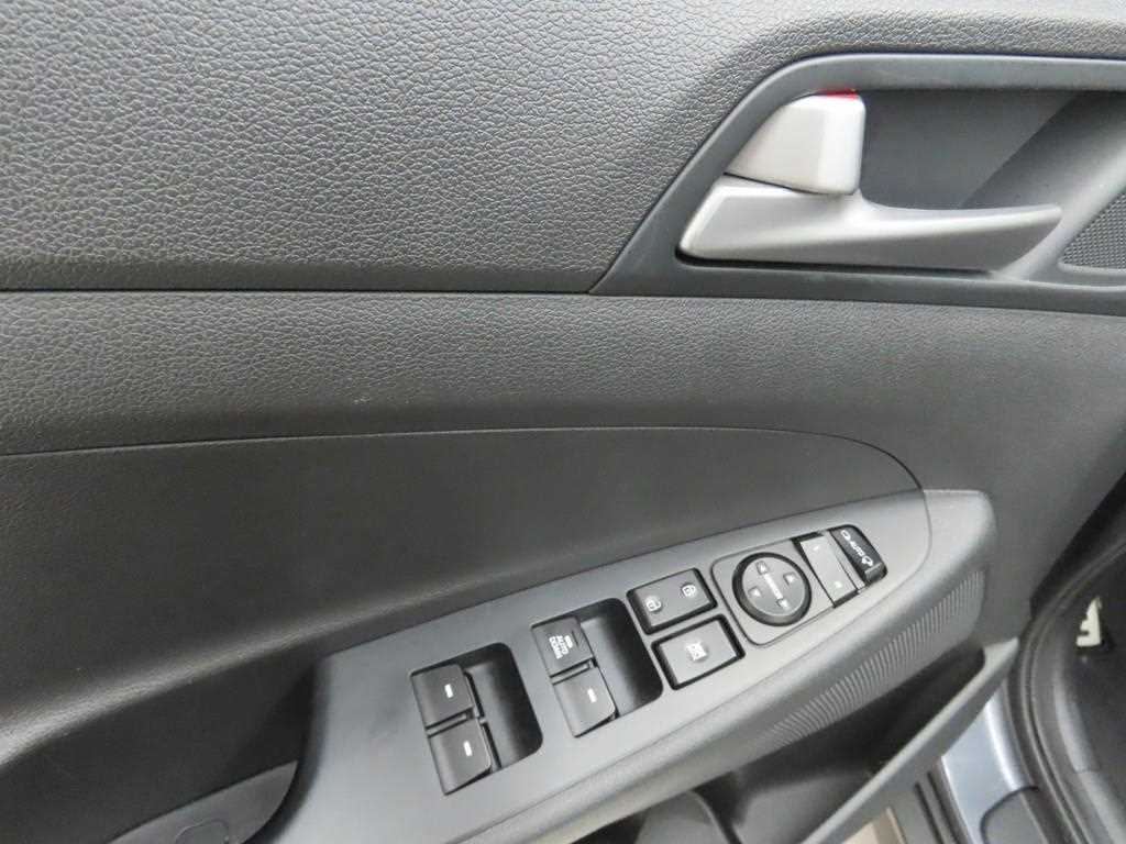 HYUNDAI Tucson - Vista 9