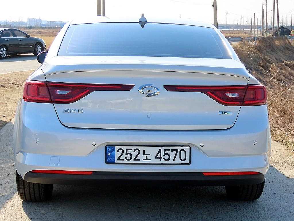 SAMSUNG SM6 - Vista 4