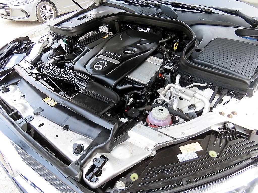 Mercedes Benz GLC Class 2021 Blanco - Importación desde Corea - HF Imports Iquique - Foto 19