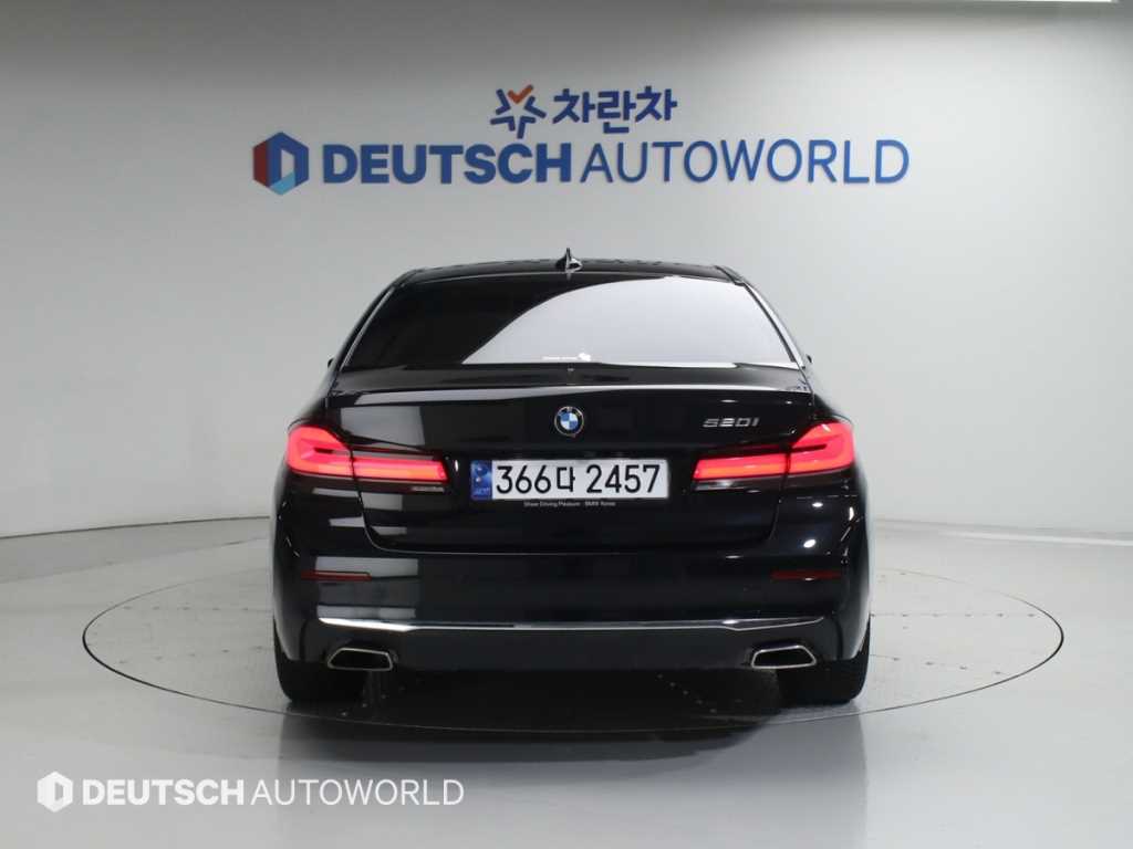 BMW 5 Series - Vista 4