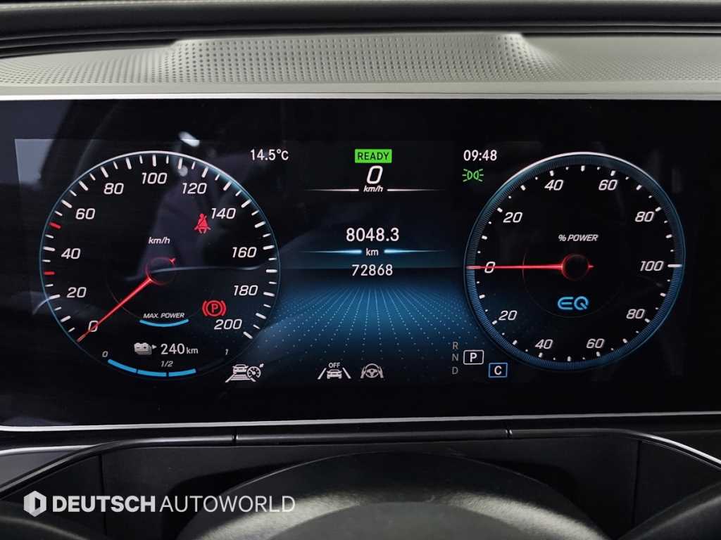 Mercedes Benz EQC - Vista 8