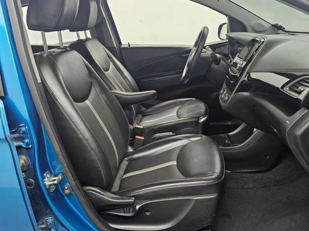 Chevrolet Spark - Vista 10