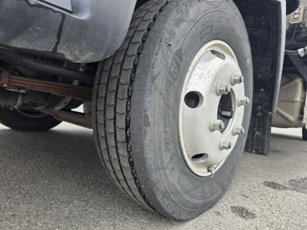 medium and large cargo truck 2025 Blanco - Importación desde Corea - HF Imports Iquique - Foto 17