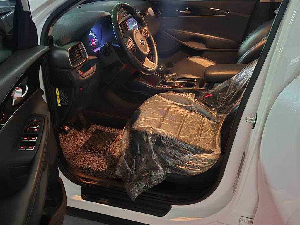 KIA Sorento - Vista 7