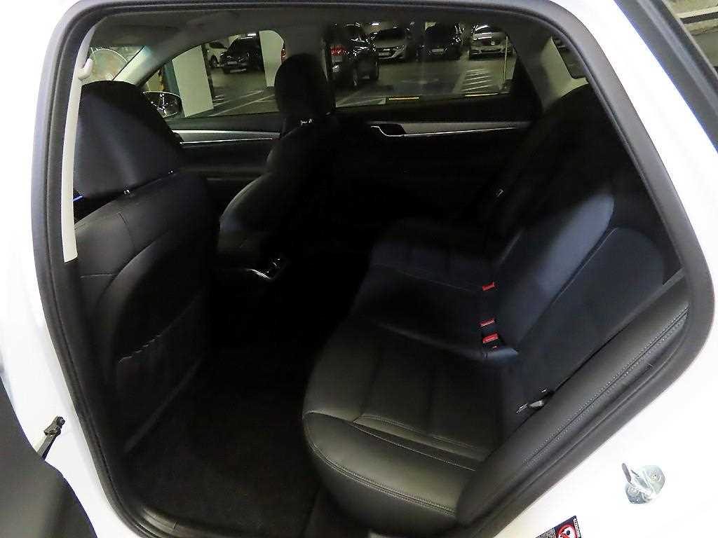 HYUNDAI Grandeur - Vista 7