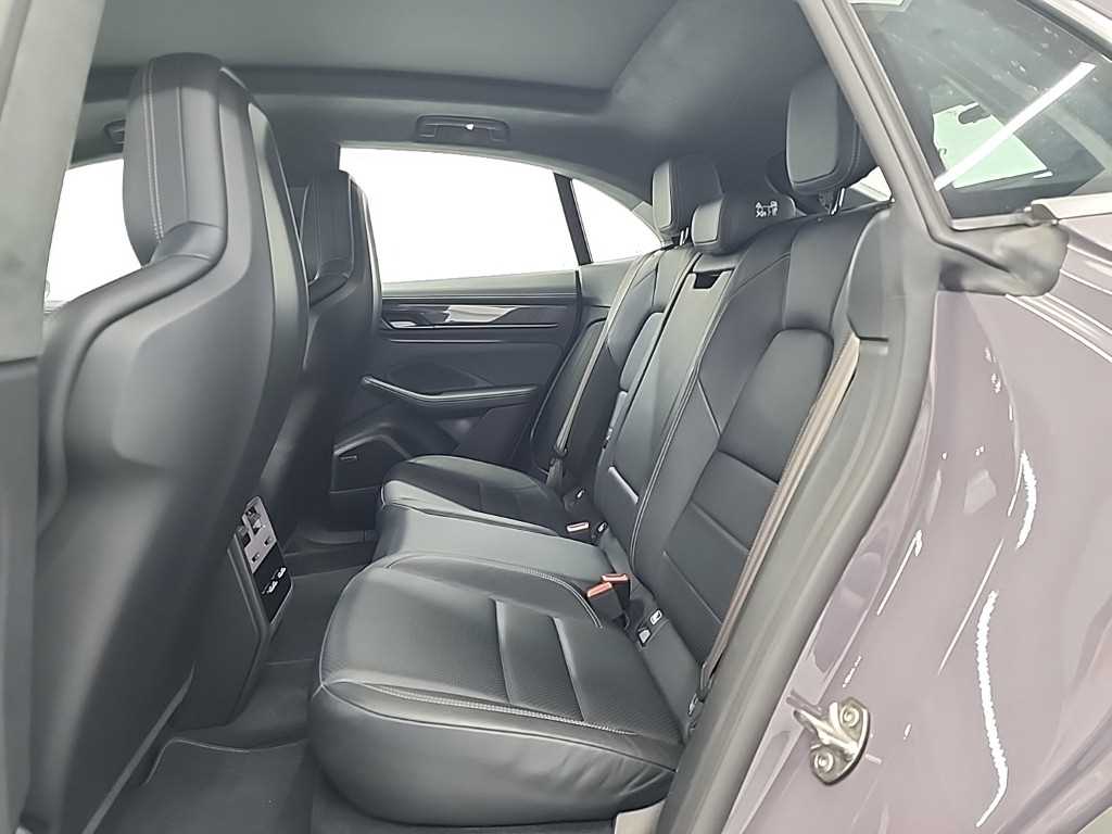 Porsche Macan - Vista 12