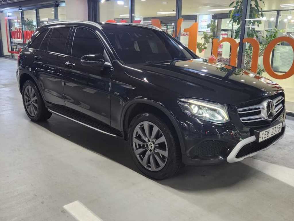 Mercedes Benz GLC Class 2019 Negro - Importación desde Corea - HF Imports Iquique - Foto 1