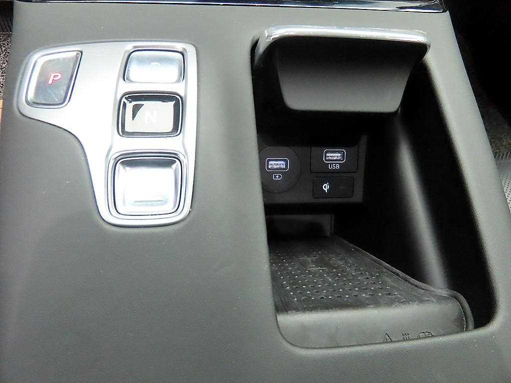 HYUNDAI Grandeur - Vista 10