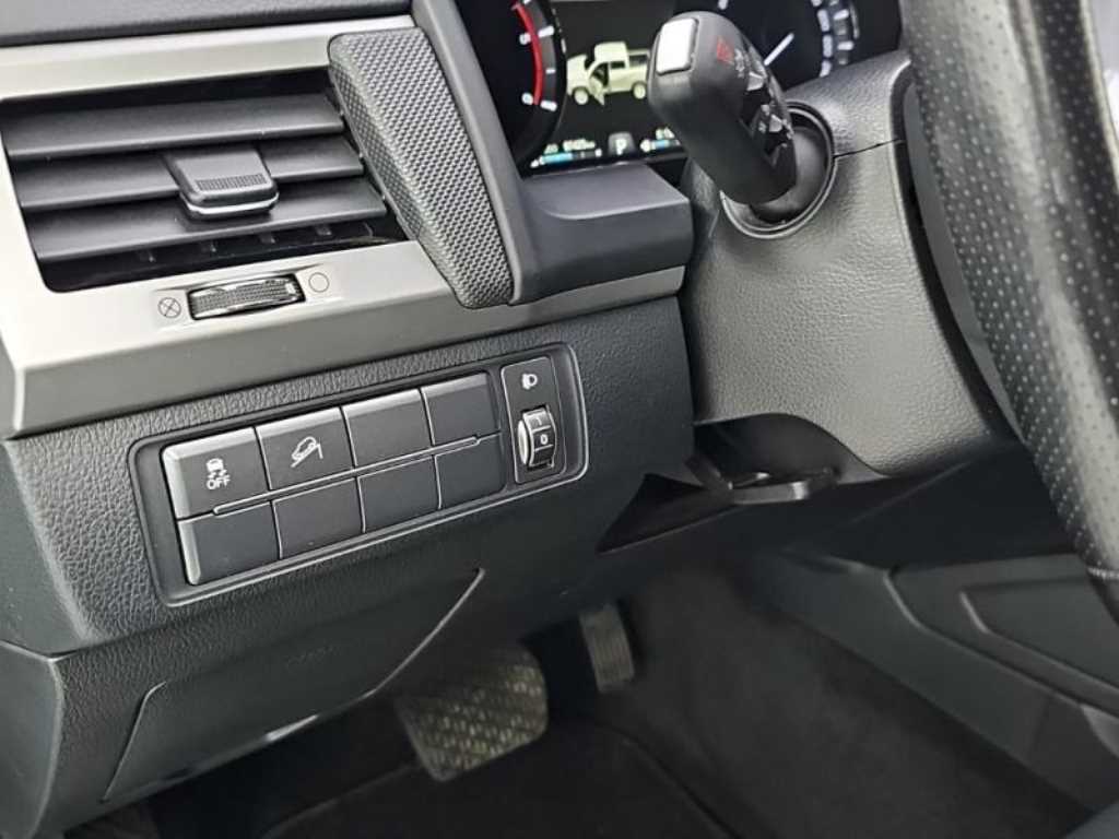 Ssangyong Rexton - Vista 8