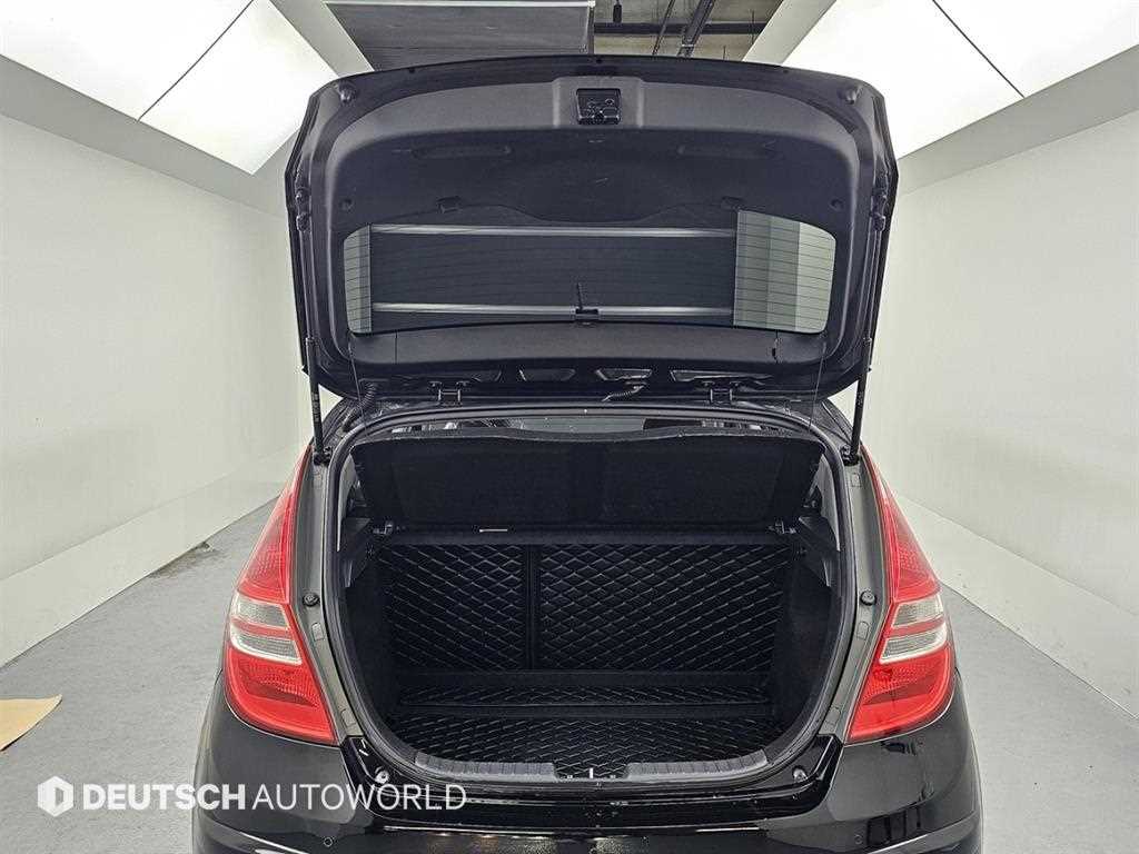 HYUNDAI i30 2011 Negro - Importación desde Corea - HF Imports Iquique - Foto 19