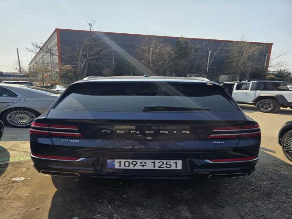 Genesis GV80 - Vista 4