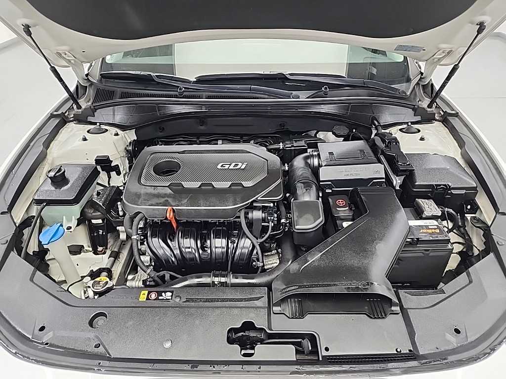 HYUNDAI Grandeur - Vista 5