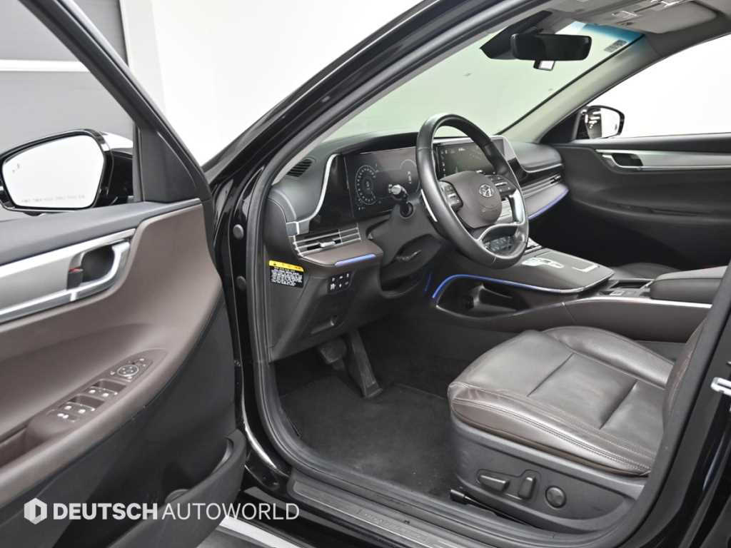 HYUNDAI Grandeur - Vista 11