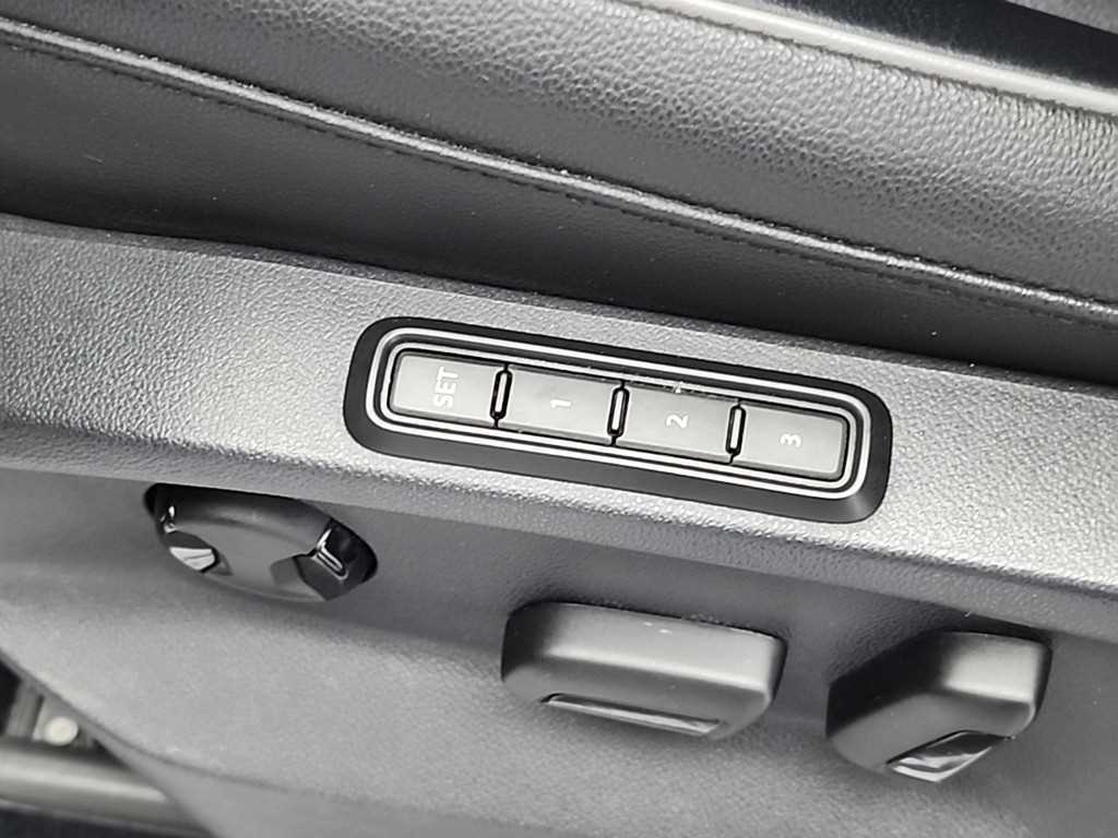 Volkswagen Tiguan 2018 Negro - Importación desde Corea - HF Imports Iquique - Foto 19