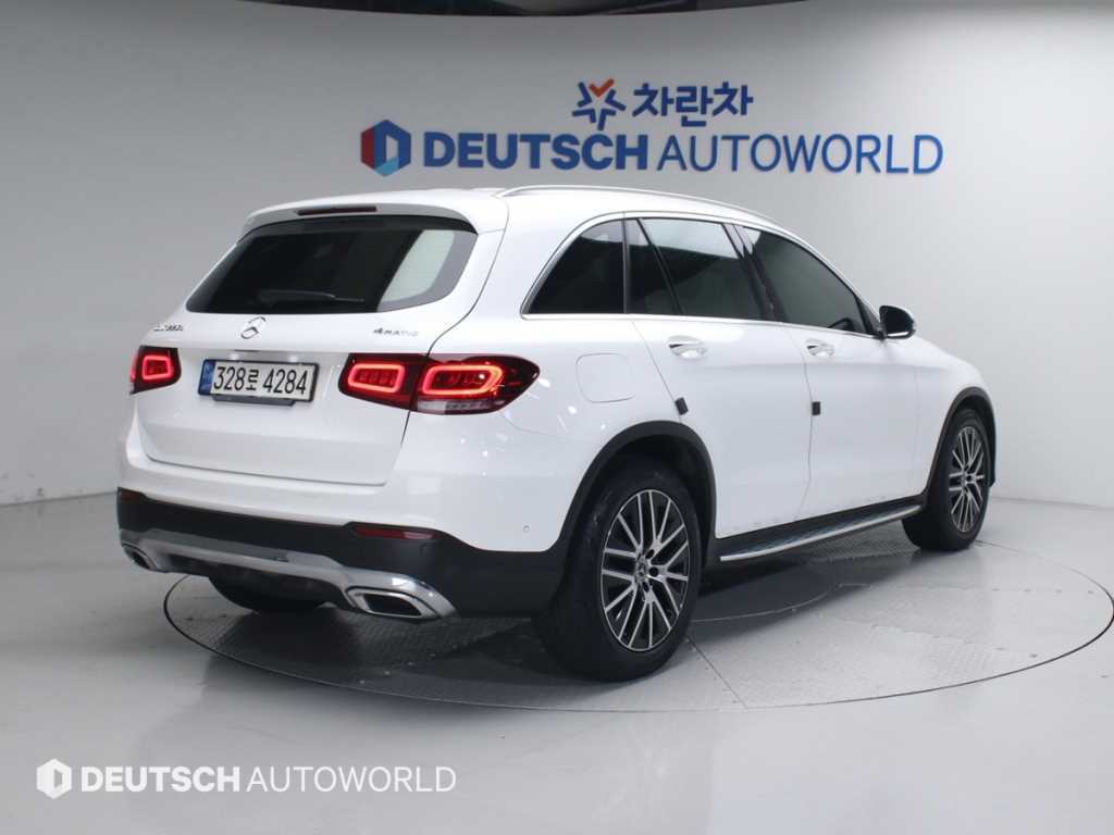 Mercedes Benz GLC Class - Vista 2