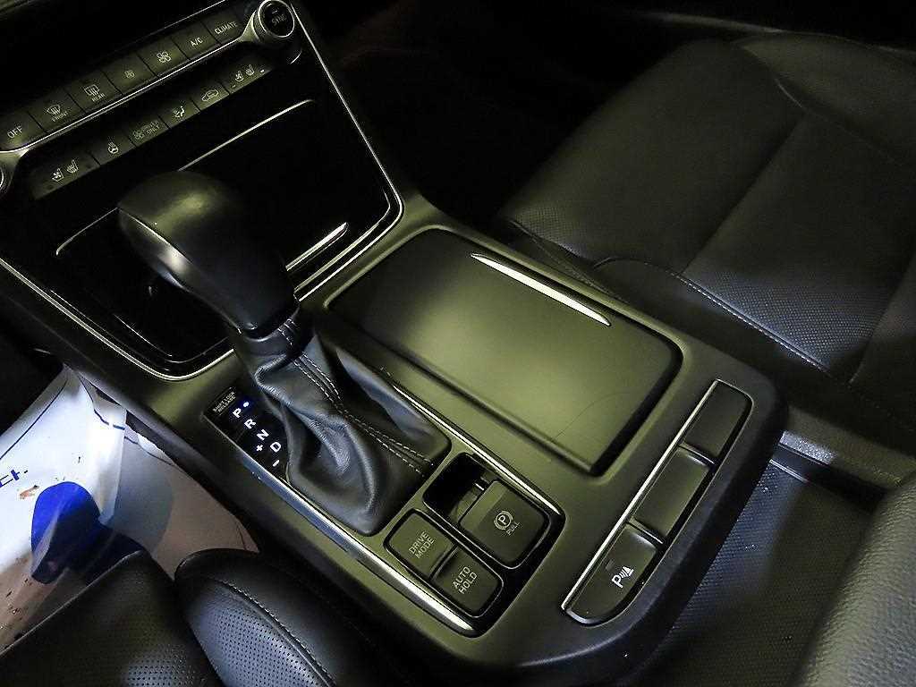 HYUNDAI Grandeur - Vista 12