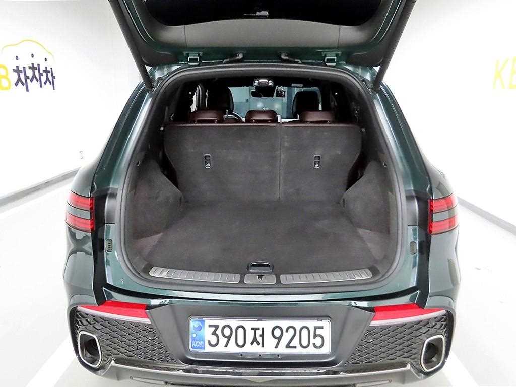 Genesis GV70 - Vista 5