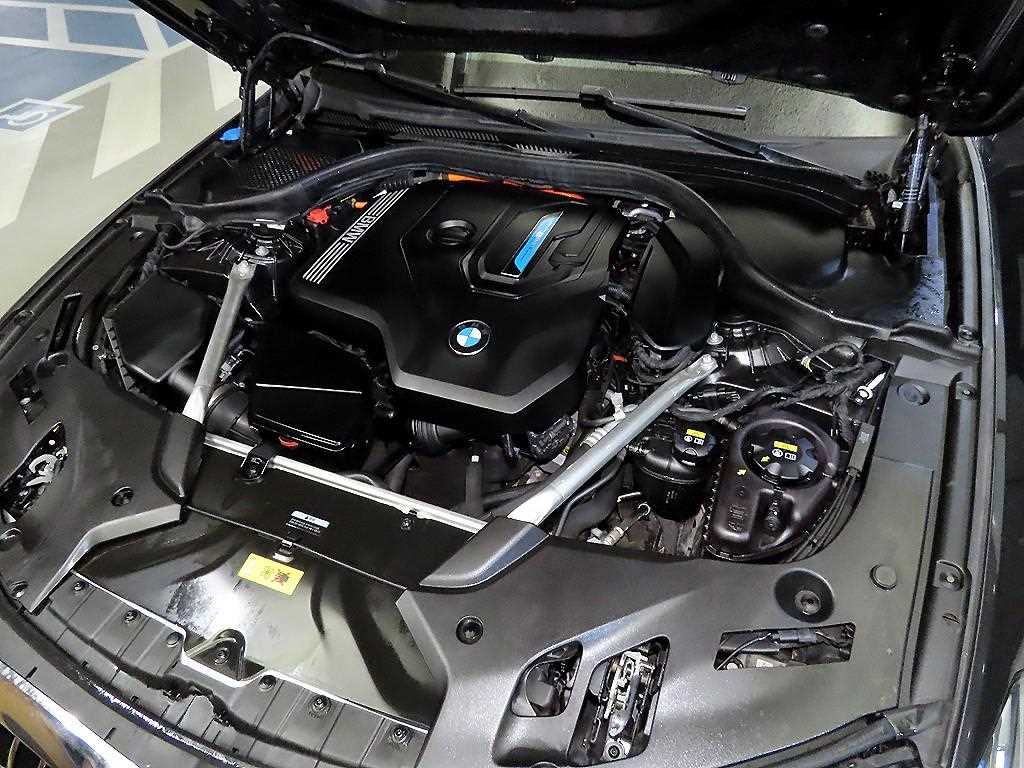 BMW 5 Series 2022 Gris - Importación desde Corea - HF Imports Iquique - Foto 19