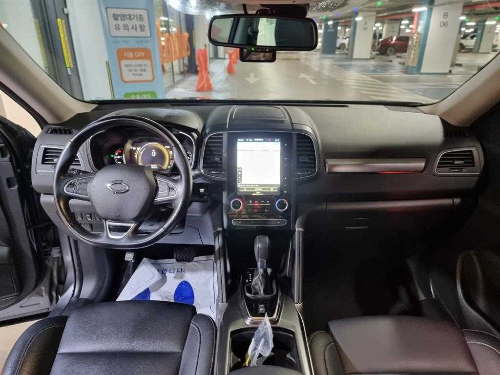 SAMSUNG QM6 - Vista 8