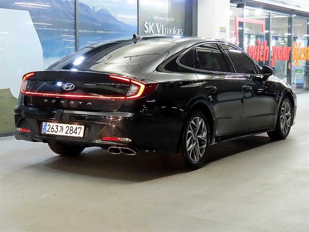 HYUNDAI Sonata - Vista 4