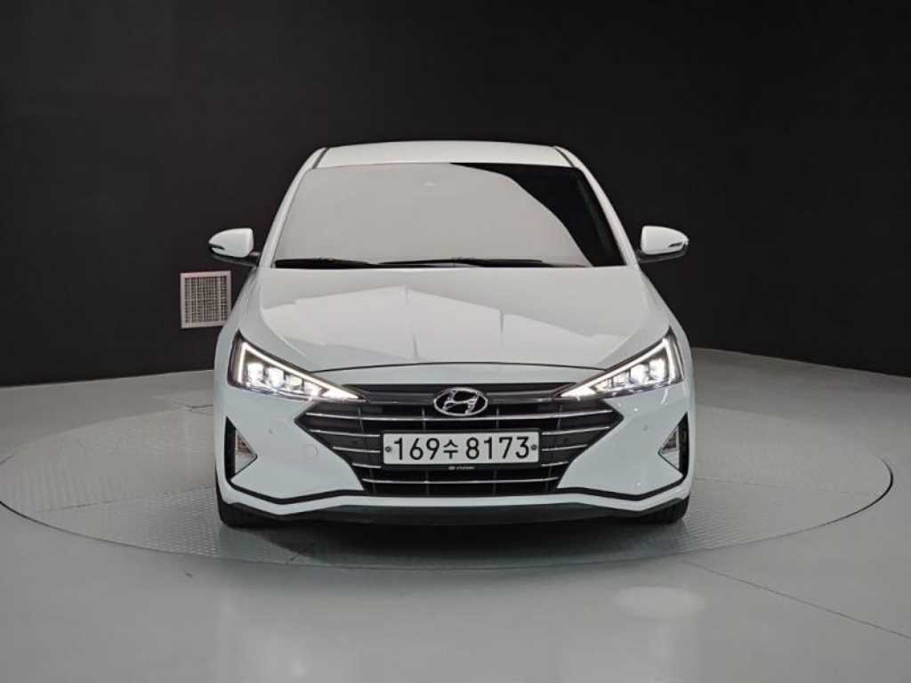 HYUNDAI Avante 2020 Blanco - Importación desde Corea - HF Imports Iquique - Foto 1